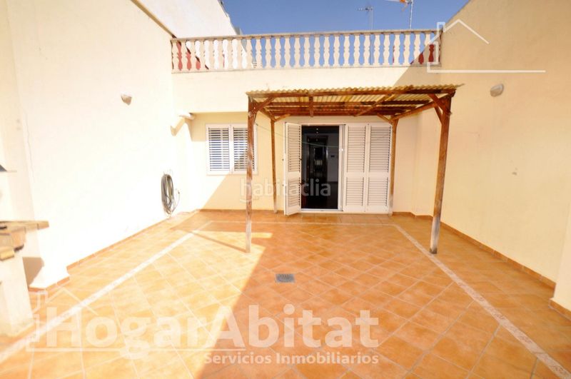 Foto 9dca7210-d3b6-4e31-8306-7c1ab37da305. Casa amb aparcament a Catarroja