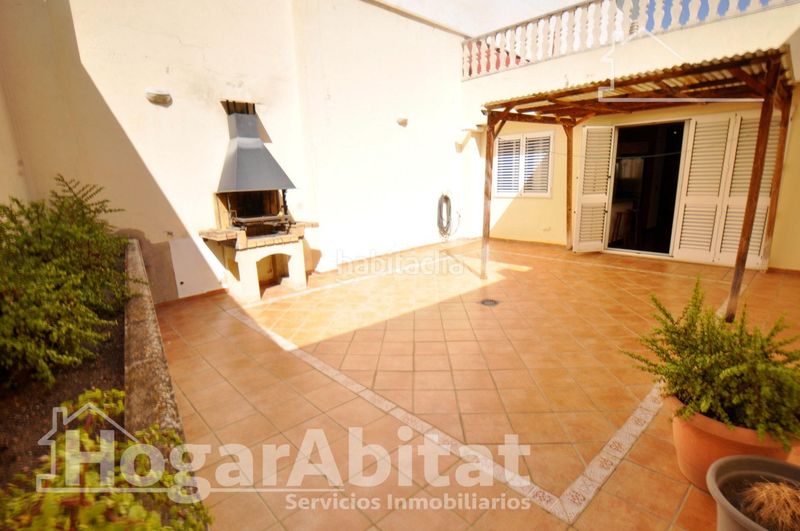 Foto fcc15b7c-2106-43d5-ada6-b9fa9ad0c610. Casa amb aparcament a Catarroja