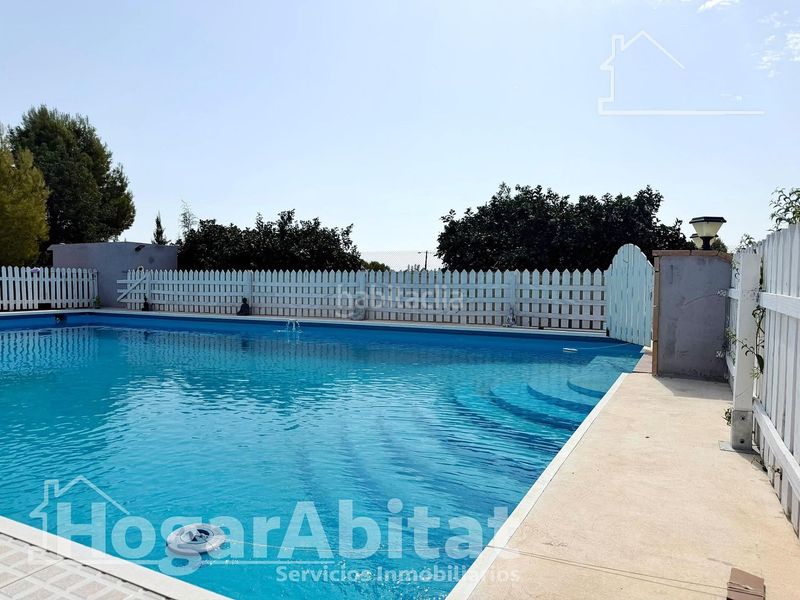 Foto 0334c9b0-cd97-4ee2-871f-87674b5f9c5e. Casa amb aparcament piscina a Vilamarxant