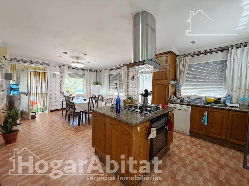 Foto e9005b03-de08-42de-83e0-a417ca658384. Casa amb aparcament piscina a Vilamarxant