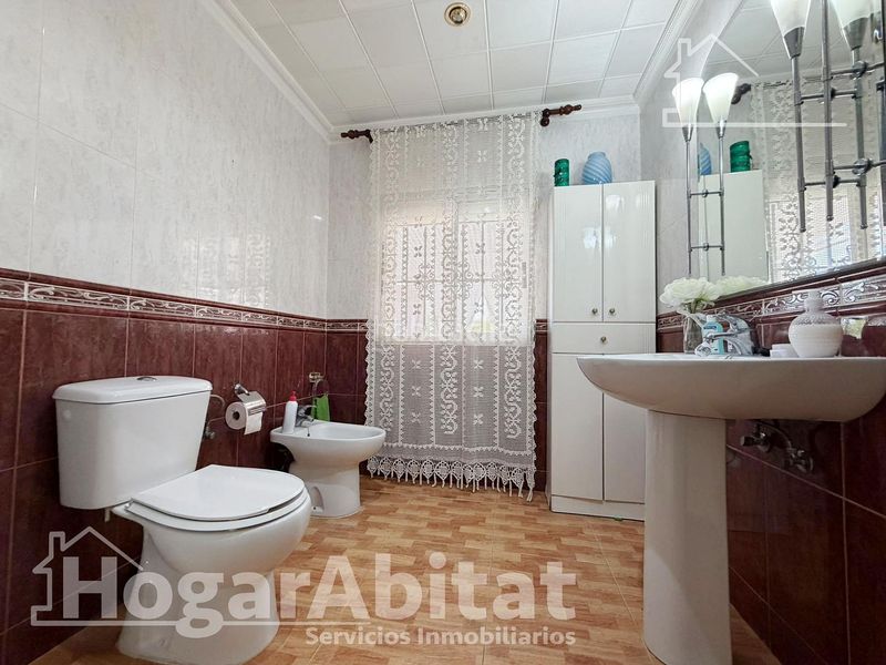 Foto e99ba3d5-17cb-49e5-b3ca-e774844205c4. Casa amb aparcament piscina a Vilamarxant