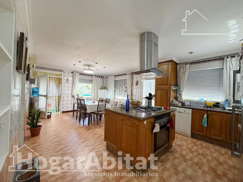 Foto f18231c0-91ec-496d-8725-d459e557cca0. Casa amb aparcament piscina a Vilamarxant