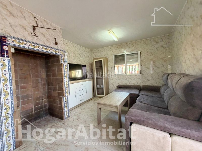 Foto 20dec61c-2069-4341-a8a1-a55c93f51ec6. Chalet  con piscina, garaje, terraza y barbacoa en Vilamarxant