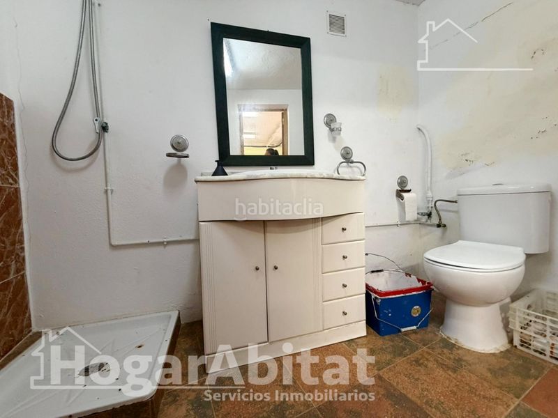 Foto c863a775-ce28-4c08-83cf-99d8b3d7a7b5. Chalet  con piscina, garaje, terraza y barbacoa en Vilamarxant