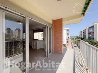 Pis  Calle castella-la manxa de. Exterior con balcón y garaje cerrado a segunda linea de la playa