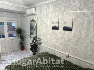 Pis  Calle de don antonio aparisi. Gran oportunidad de inversión! reformado y amplio de 5 dormitori
