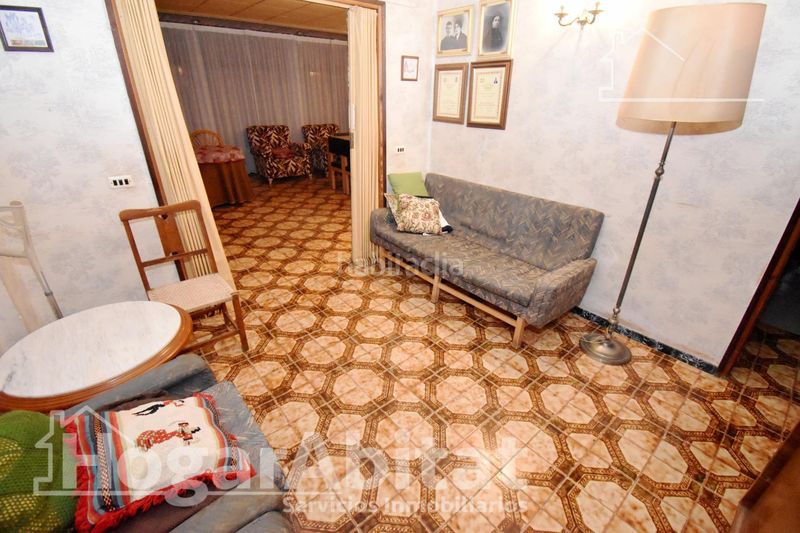 Foto 51d3c5d4-e04f-48f8-86ec-e64278589b4e. Casa amb calefacció aparcament a Centro Almazora / Almassora