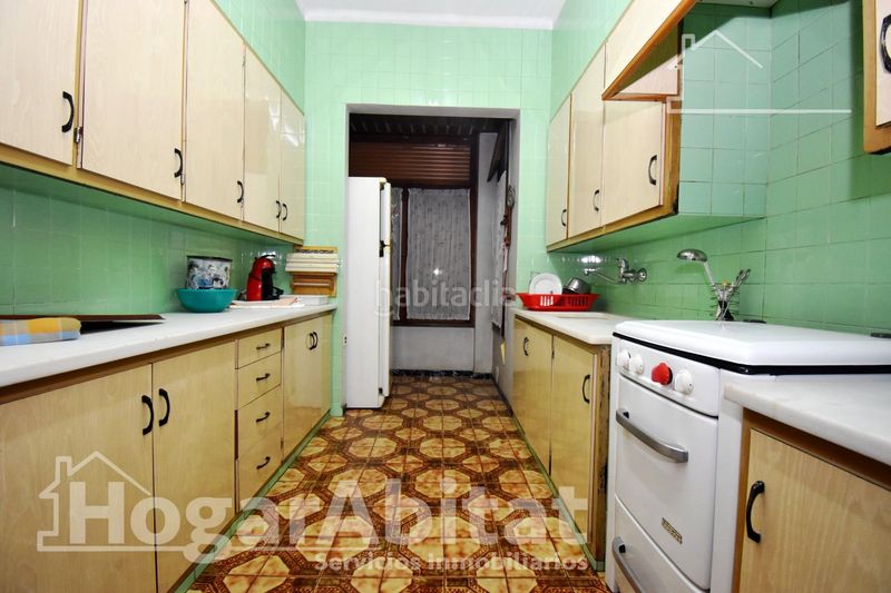 Foto ec66eb86-b28b-4193-8db9-60ed85576283. Casa amb calefacció aparcament a Centro Almazora / Almassora
