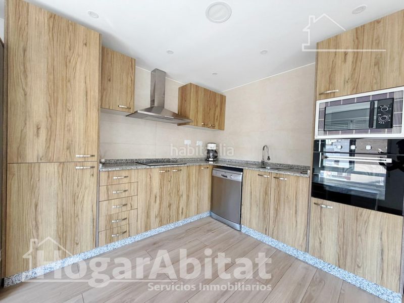 Foto e8e81810-66b2-4493-beab-39646d7901f7. Pis a Antiga Moreira Sagunt