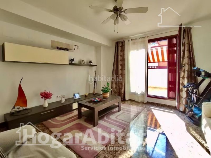 Foto 0c1ed558-482b-43ad-8f60-59416cfefb61. Casa adosada precioso adosado en residencial con piscina, garaje y dos terrazas en Sagunt
