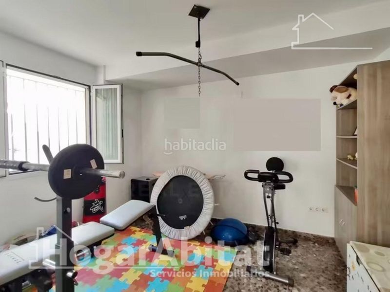 Foto 1029eee8-3e67-4da6-ba2e-ef309f26197b. Casa adosada precioso adosado en residencial con piscina, garaje y dos terrazas en Sagunt
