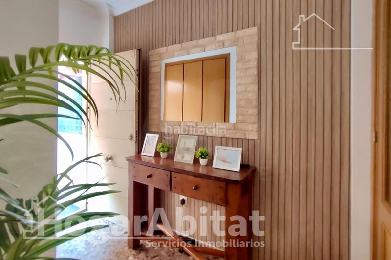 Foto 103dea2b-e6e2-4a75-bf46-ce5dca1d2ef9. Casa adosada precioso adosado en residencial con piscina, garaje y dos terrazas en Sagunt