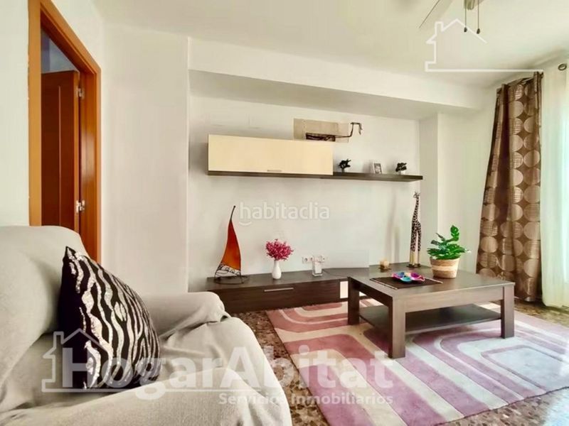 Foto 38624f49-cd89-4c3d-af38-c236957a3ce3. Casa adosada precioso adosado en residencial con piscina, garaje y dos terrazas en Sagunt