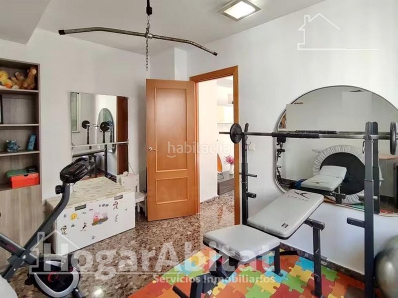Foto 7c4ee758-7cf8-43e5-8add-85378b3f0494. Casa adosada precioso adosado en residencial con piscina, garaje y dos terrazas en Sagunt