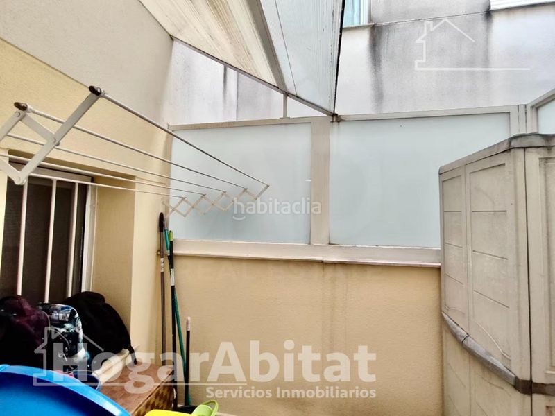 Foto d7930f72-fe8e-4780-9a84-8bb3821bd55d. Casa adosada precioso adosado en residencial con piscina, garaje y dos terrazas en Sagunt
