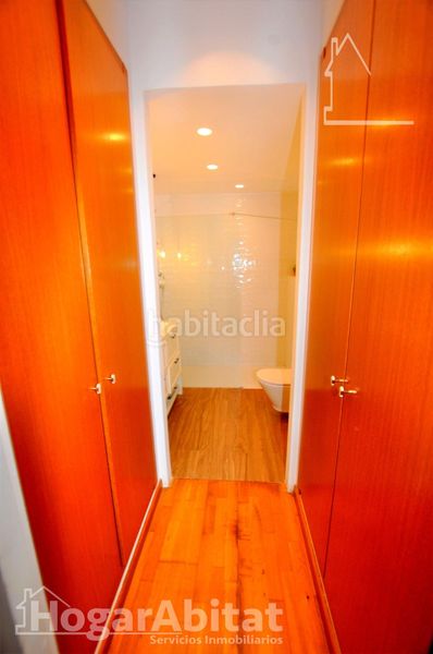 Foto 08c44f21-8800-4622-9a0b-efe5cf0622e5. Casa adosada gran adosado en residencial, sofisticado y luminoso con garaje y dos terrazas en San Antonio de Benagéber