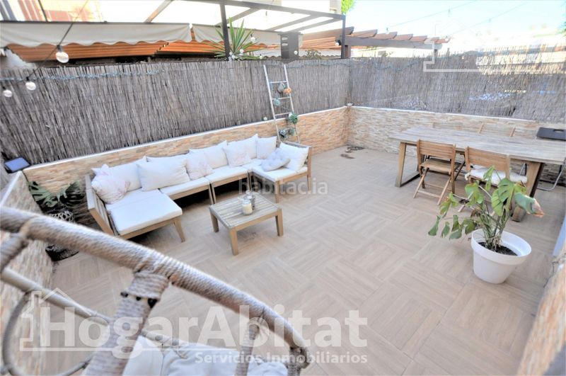 Foto 65dea085-14da-4b16-9587-38f91d337208. Casa adosada gran adosado en residencial, sofisticado y luminoso con garaje y dos terrazas en San Antonio de Benagéber