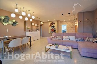 Appartement  Calle marina alta. Reformado luminoso de tres dormitorios con terraza y vista a mon