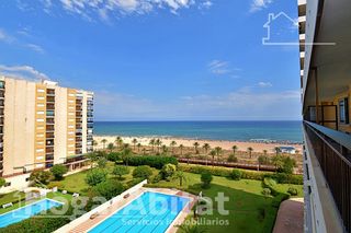 Pis  Avenida norte. Vistas al mar! dos por uno en residencial, reformado con piscina