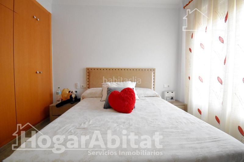 Foto 0c56467f-05fb-423e-84e5-06050633f24e. Casa adossada amb aparcament a Miramar