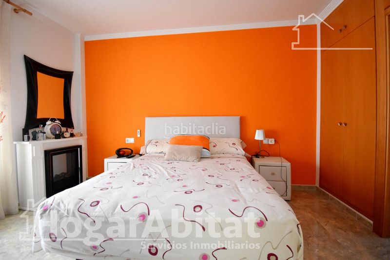 Foto 16699a11-d9b5-4b8d-8d89-5f0f52738f99. Casa adossada amb aparcament a Miramar