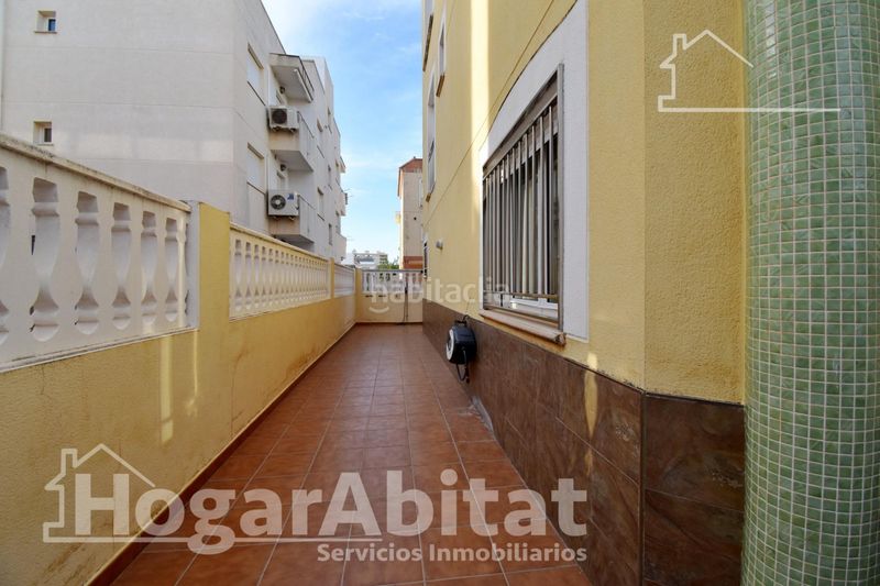 Foto 41f3a86e-360b-4973-86c9-cf87c77b7dcb. Casa adossada amb aparcament a Miramar