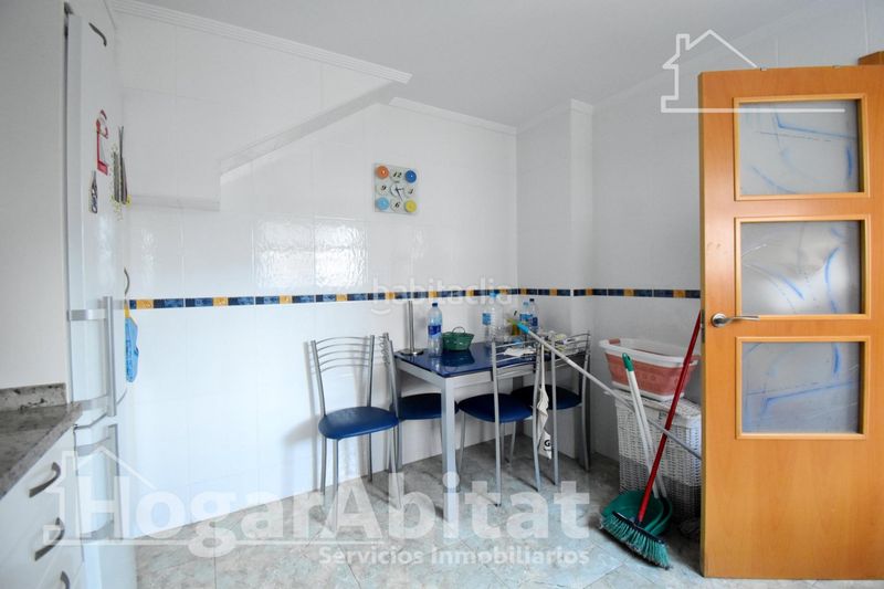 Foto 80bf0c4f-f941-402e-b066-fa6616c0534a. Casa adossada amb aparcament a Miramar