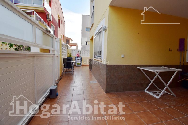 Foto d3603d98-f080-419f-b5d5-b0d768bf81fc. Casa adossada amb aparcament a Miramar