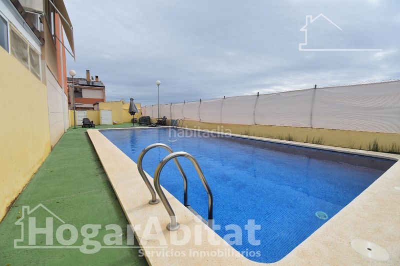 Foto 9f1ae679-b876-4c64-88f9-399ebdb17f39. Casa adossada amb calefacció aparcament piscina a Almazora / Almassora