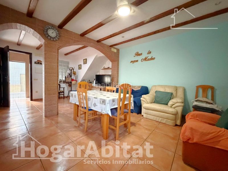Foto 6af46e54-7f4a-46ff-b78b-3b2e655996c7. Casa amb aparcament a San José-Los Metales Sagunt