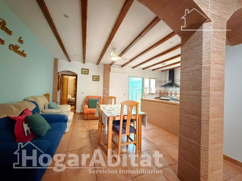 Foto 6cba73f2-d657-452d-a07b-45b52b51b9aa. Casa amb aparcament a San José-Los Metales Sagunt