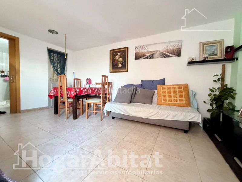 Foto a23bf97e-2a35-4307-96ee-096be3350da4. Casa amb aparcament a San José-Los Metales Sagunt