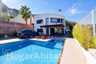 Chalet  Calle té de roca. Chalet de lujo! amplio y sofisticado con parking, piscina y terr