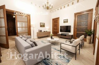 Casa  Calle doctor nacher. Oportunidad de inversión! amplia casa con gran terraza y balcón,