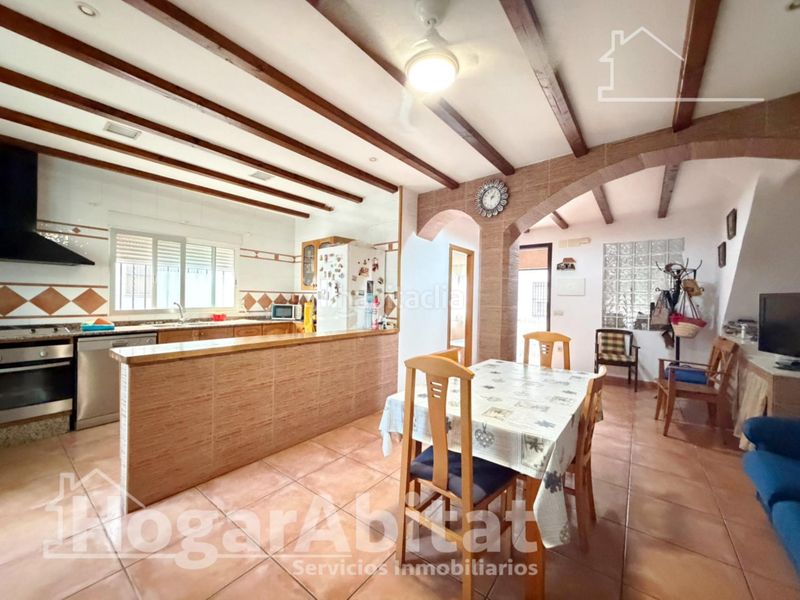 Foto 9e7a5109-7d8d-4e7a-a61a-6b35a9f99b9b. Casa amb aparcament a San José-Los Metales Sagunt