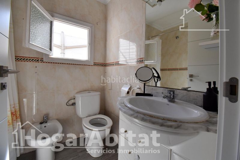 Foto 3247eb35-8f31-4b1a-82d9-a0b7727fcf28. Pis a Corea Gandia