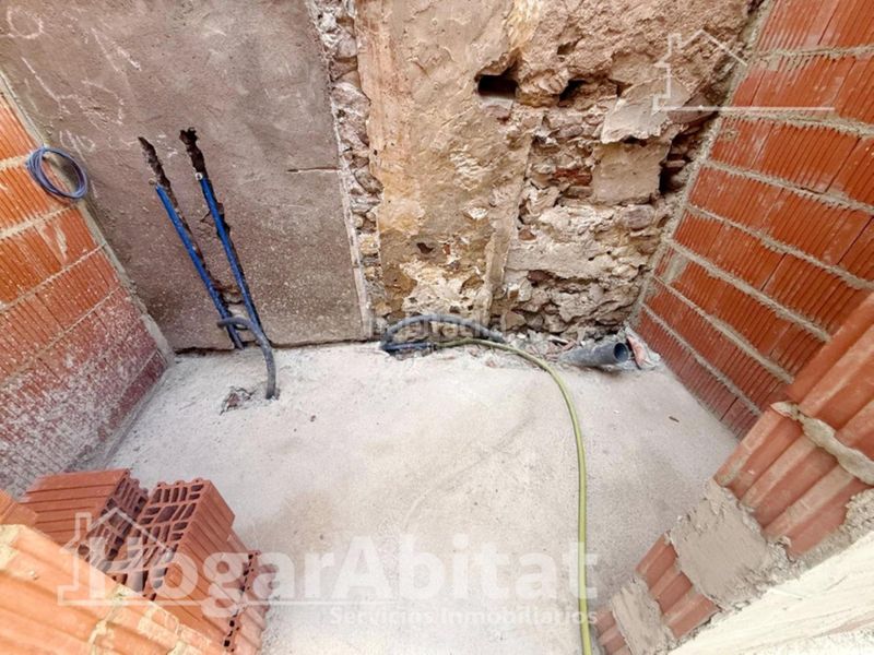 Foto 936649a2-3a3e-4c45-9adf-9f3cf62c857d. Casa amb aparcament a Centro-El Castillo Sagunt
