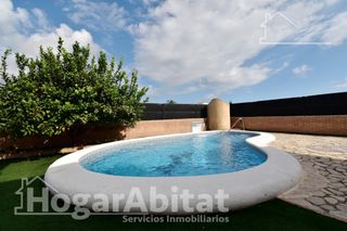 Chalet  Calle tavernes de la valldigna. Espectacular chalet con piscina, garaje, terraza y ascensor