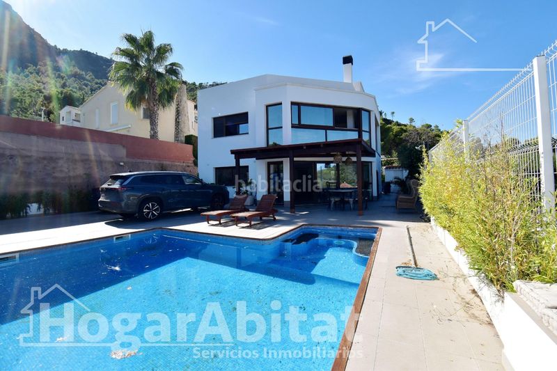 Foto 06ce1d21-4a9b-4cc1-8927-d6e1d3daed22. Chalet with parking pool in Urbanizaciones Gandia