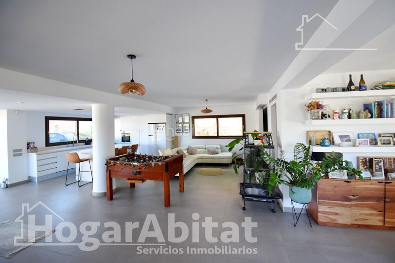 Foto 0f726e4e-906d-4784-a2e1-2ffe7c233c60. Chalet with parking pool in Urbanizaciones Gandia