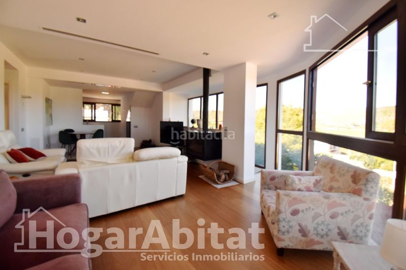 Foto 4f4d50b6-4853-4309-ae87-62360bcb250a. Chalet with parking pool in Urbanizaciones Gandia