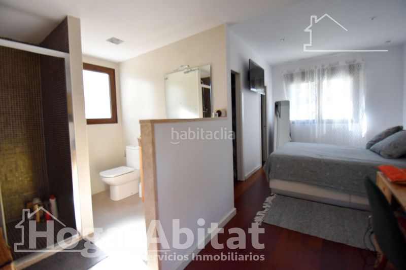 Foto d45534a0-dd35-49dc-806b-da807209a350. Chalet with parking pool in Urbanizaciones Gandia