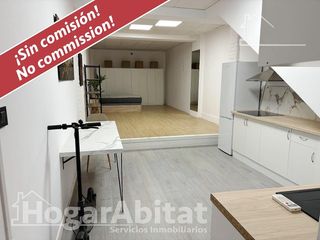 Pis  Calle paz. En pleno centro! estudio confortable, impecable y reformado a es
