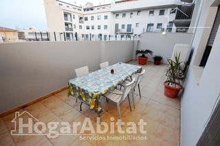 Appartement  Calle l'horta. Amplio con dos terrazas, piscina y garaje