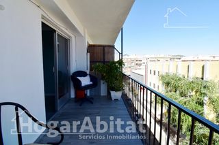 Appartement  Calle lluís vives. Semireformado con terraza en corea de gandia