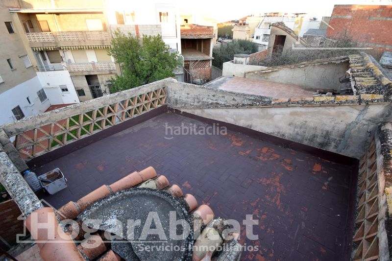 Foto 3d7f62f3-7b7c-4816-88ea-46c6e49858bc. Casa amb calefacció aparcament a Bellreguard