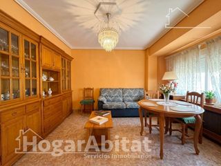 Etagenwohnung  Calle alfambra. Espacio y luminosidad con infinitas posibilidades en este amplio