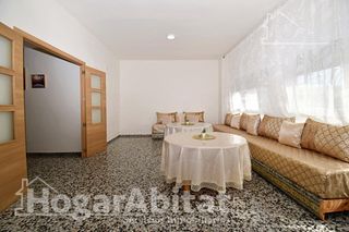 Pis  Calle arzobispo reig. Amplitud y luz mediterránea en este piso totalmente reformado co