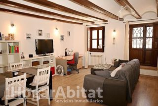 Piso  Calle triador. Acogedor, bonito y luminoso con balcón, todo exterior y cerca de