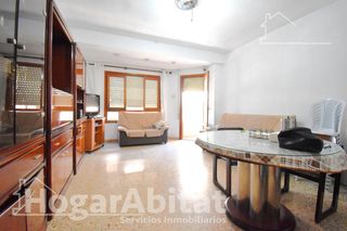 Appartamento  Calle valència, de. Oportunidad! amplio, luminoso y exterior con ascensor y balcón,